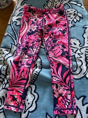 Lilly Pulitzer Girls Pink and Navy Floral Leggings
